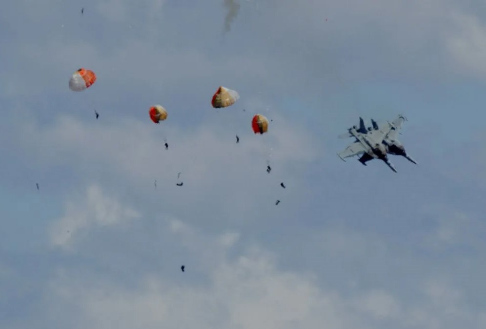 USA. Zderzenie dwóch EA-18G Growler w trakcie pokazów. Załogi przeżyły