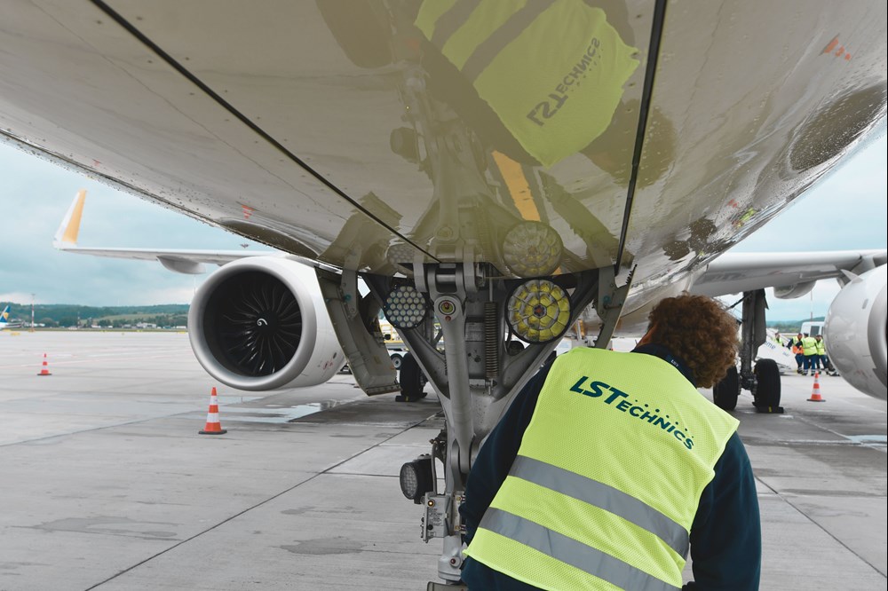 Etihad Airways dołączają do grona klientów LST