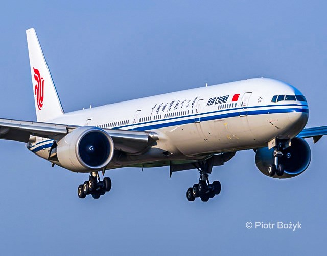 Air China. Od lipca do Warszawy B777-300ER zamiast A330-300