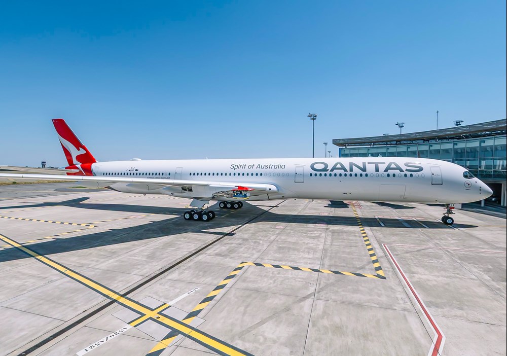 Qantas: A350 w pełnych barwach i najnowsza kabina dla projektu Sunrise (zdjęcia)