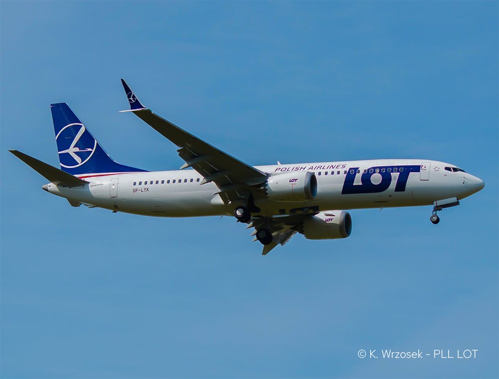 LOT z 29. MAX-em. SP-LYK dotarł na Lotnisko Chopina