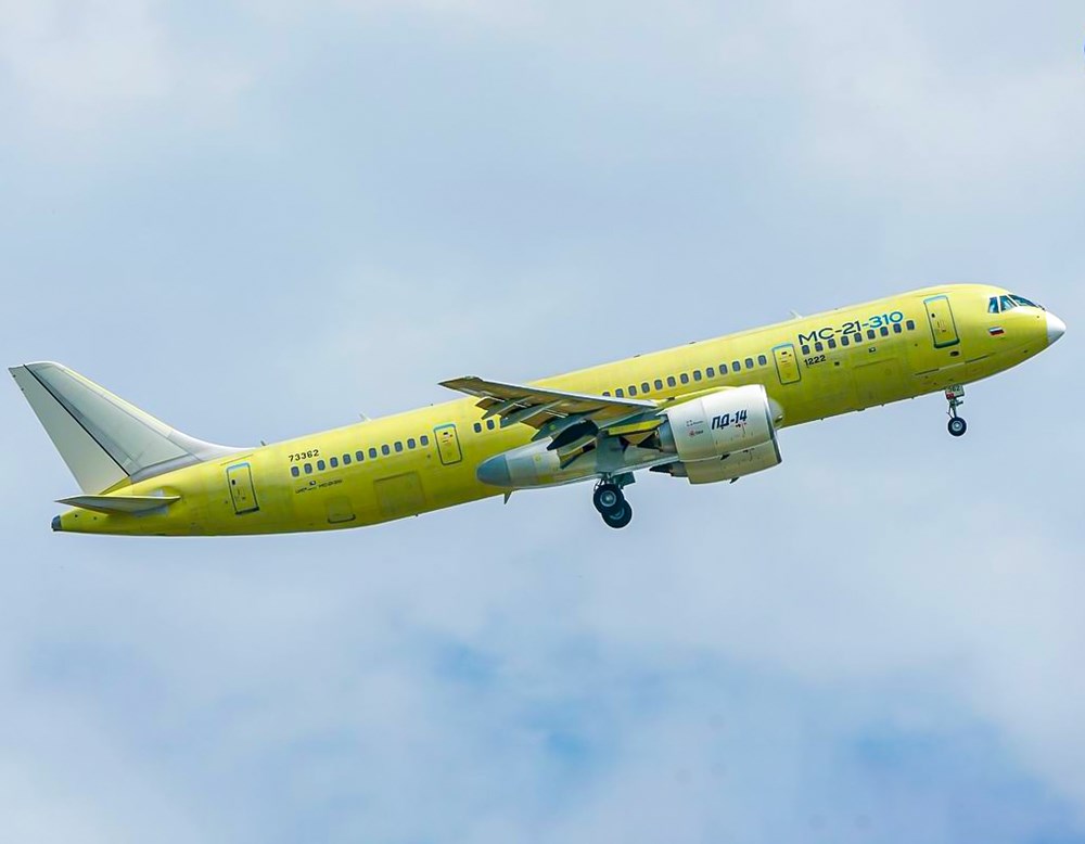 Pierwszy seryjny MC-21-310 z krajowym wyposażeniem wykonał lot techniczny