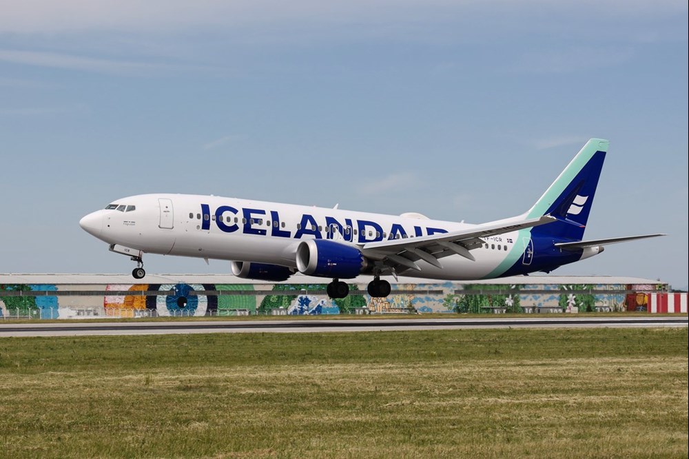 Lipiec nieznacznie słabszy niż przed rokiem w Icelandair