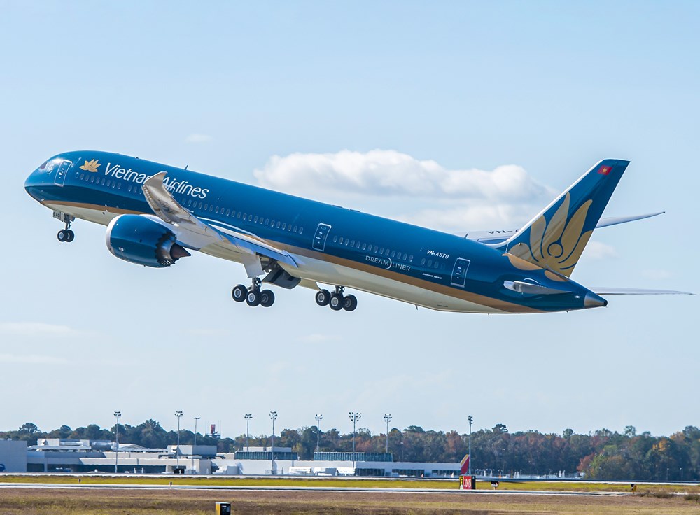 Boeing B787 Vietnam Airlines uszkodzony po problematycznym starcie w Monachium