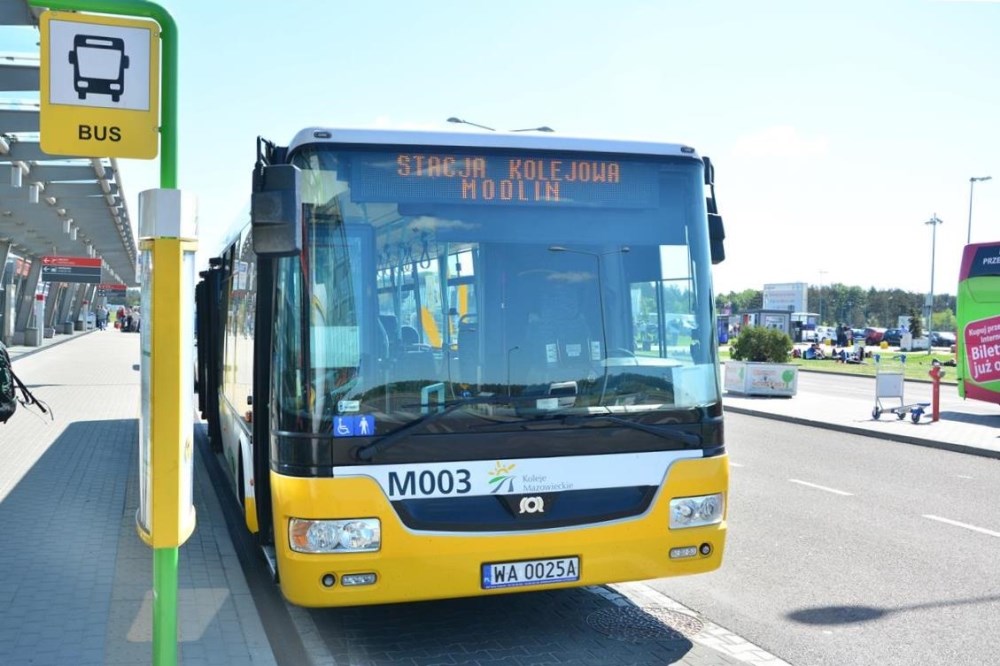 Modlin: Znacznie więcej podróżnych w autobusach KM