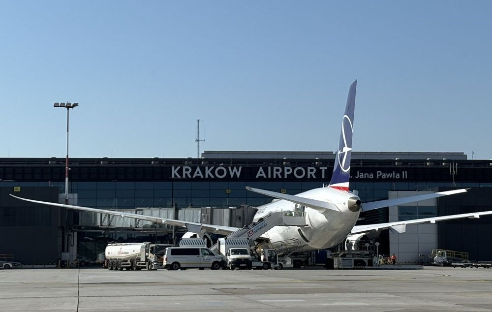 Kraków i Gdańsk coraz ważniejsze dla LOT, ale „model hubowy pozostaje priorytetem”