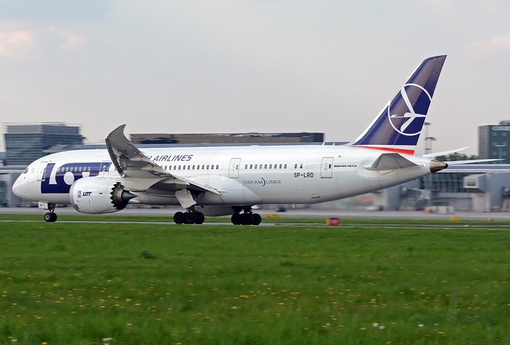 LOT: Dobre wyniki rejsów Kraków – Nowy Jork