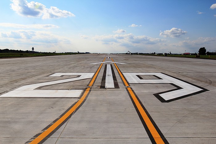 Lotnisko Chopina: Droga startowa nr 1 już po remoncie